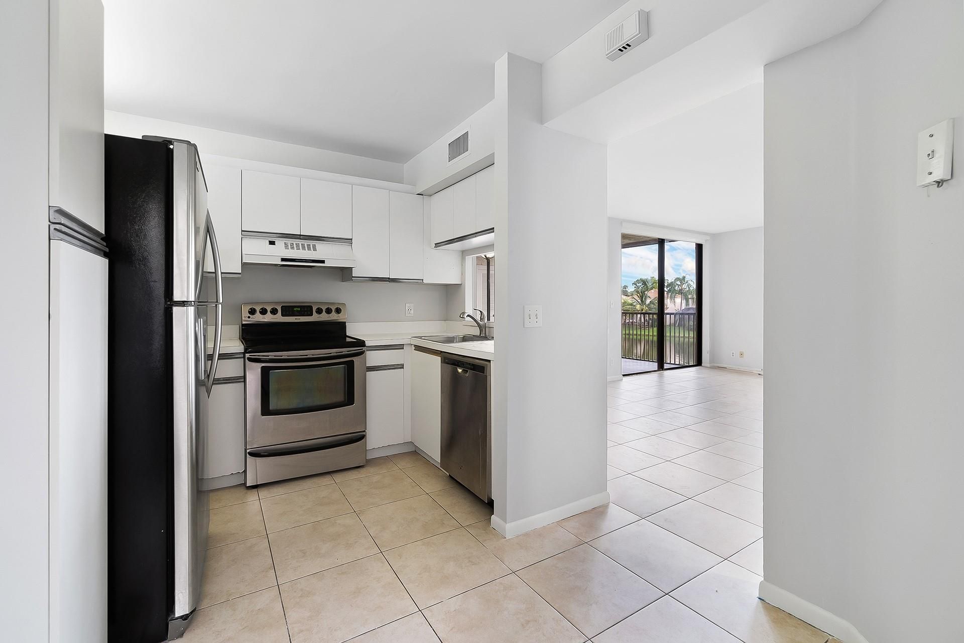 10730 NW 14th Street, Unit 167, Plantation, FL 33322 Photo