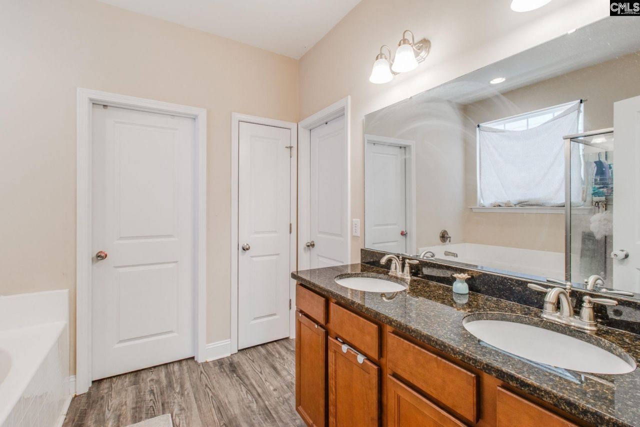 517 Fourteen Mile Lane  Photo 20