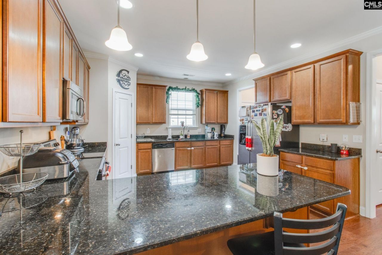 517 Fourteen Mile Lane  Photo 9