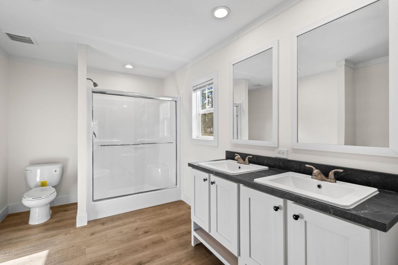 2409 Satellite Circle Photo 10