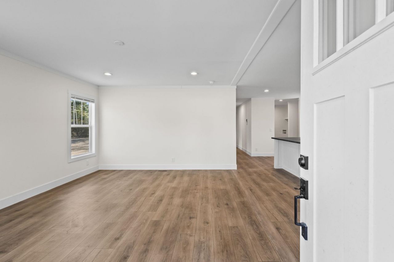 2409 Satellite Circle Photo 21