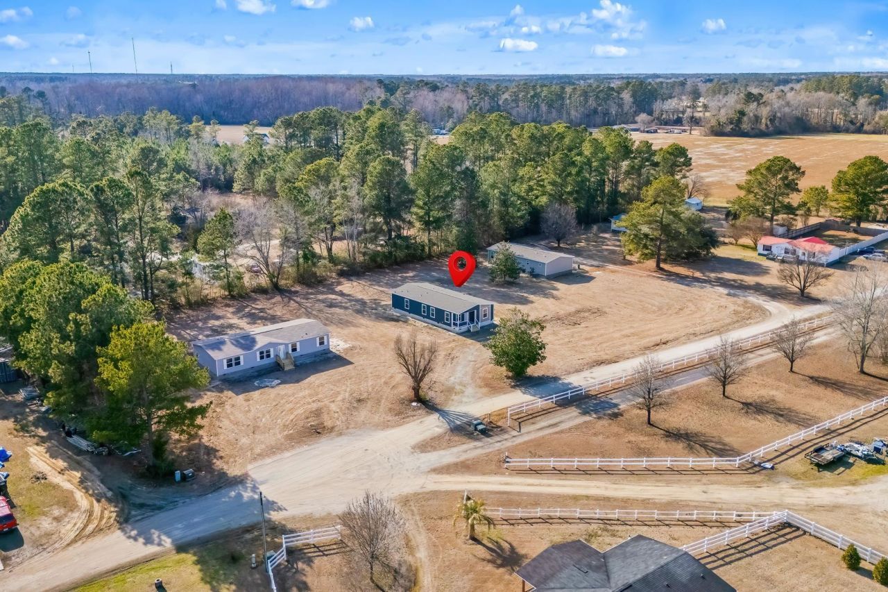 2409 Satellite Circle Photo 24