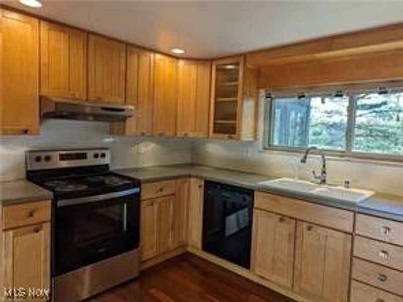 17802 Rapids Road, Hiram, OH 44234 Photo 2