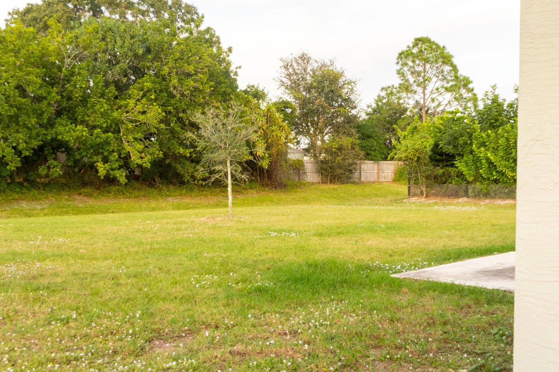 2325 SE Calcutta Circle, Port Saint Lucie, FL 34952 Photo