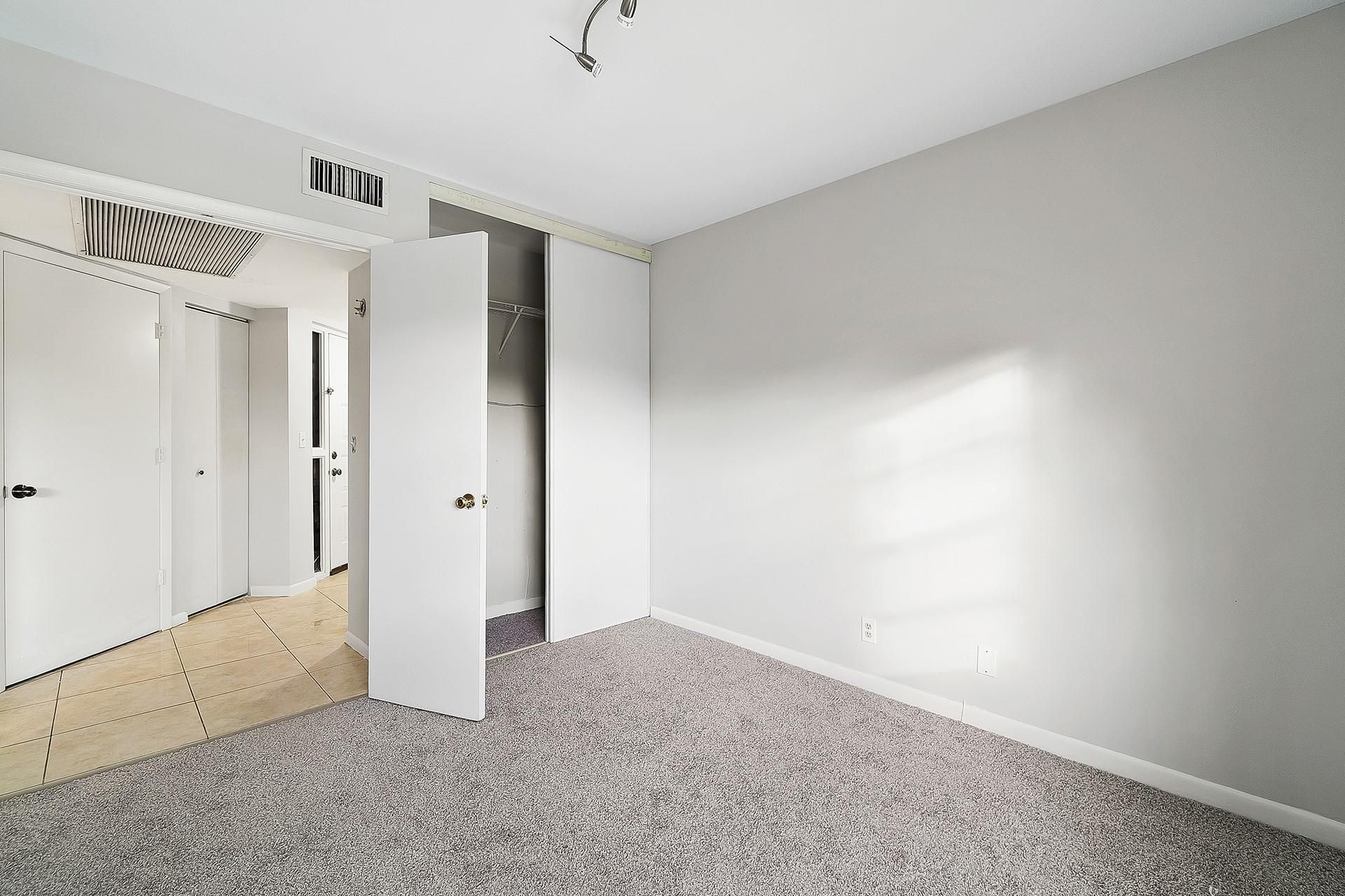 10730 NW 14th Street, Unit 167, Plantation, FL 33322 Photo