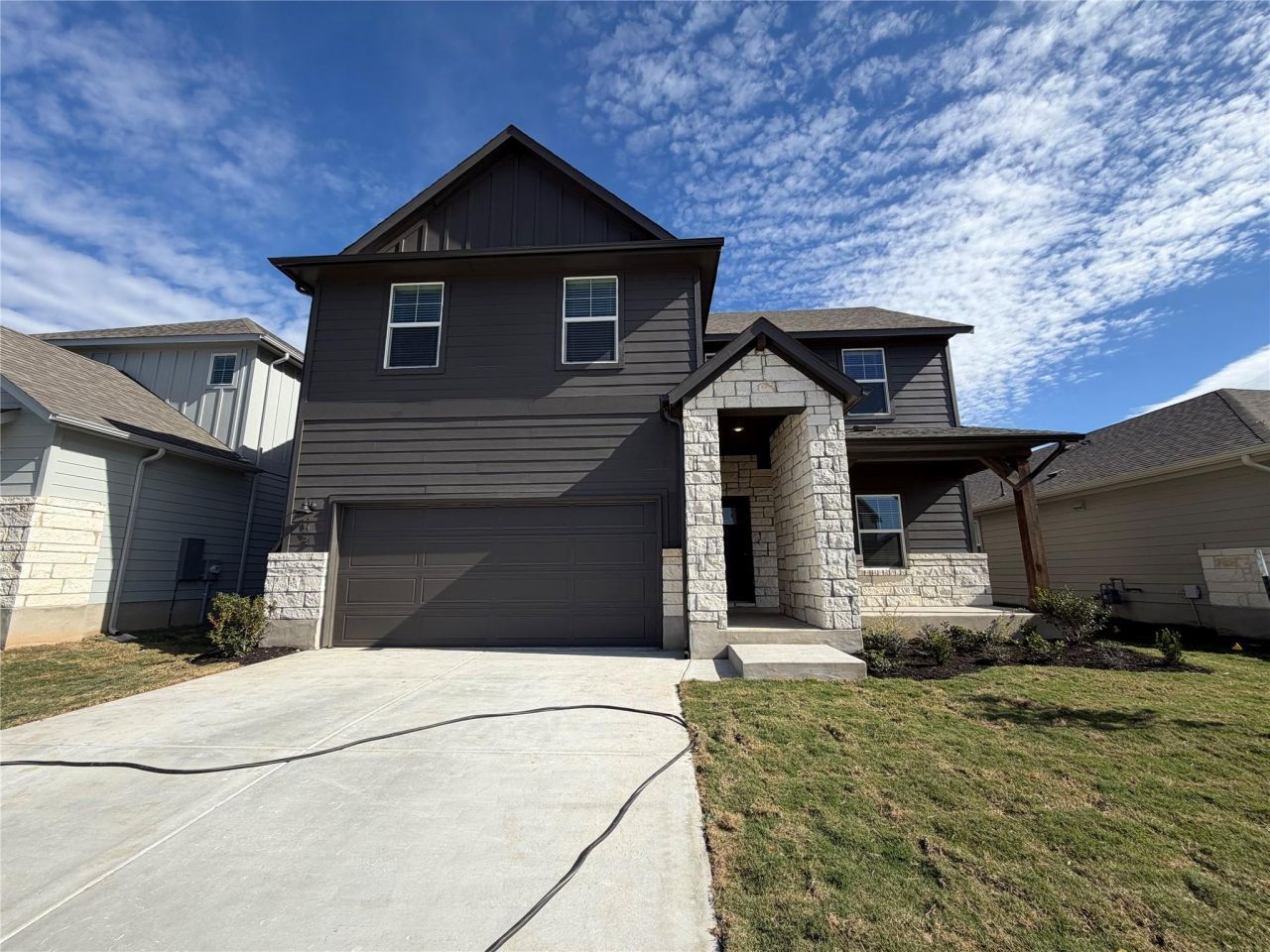 113 Holmby Dr, Hutto, TX 78634 Main Photo