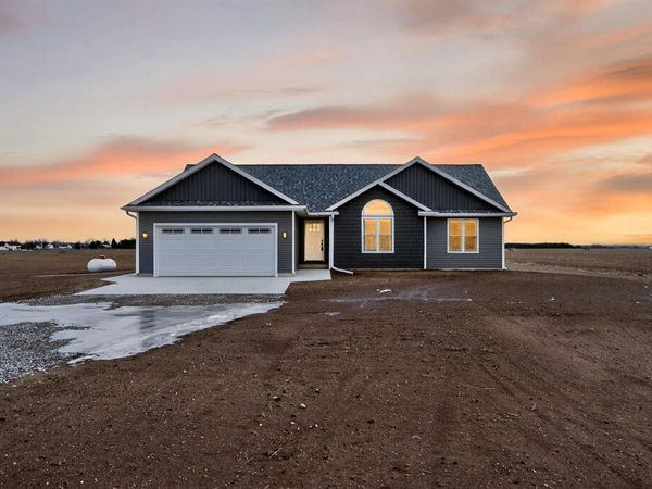 2081 S Francisco Road, Grass Lake, MI 49240