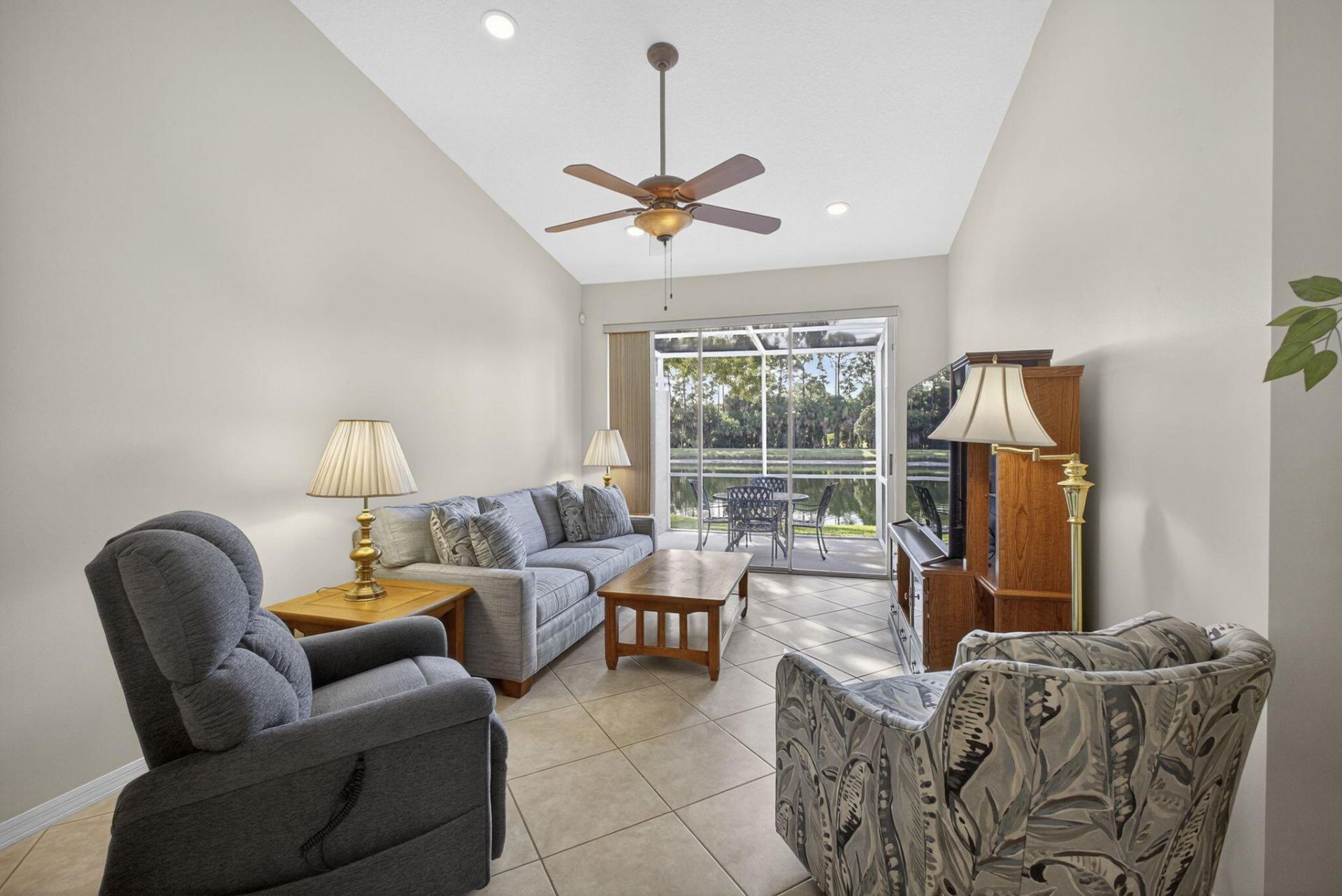 8638 Lineyard Cay, West Palm Beach, FL 33411 Photo