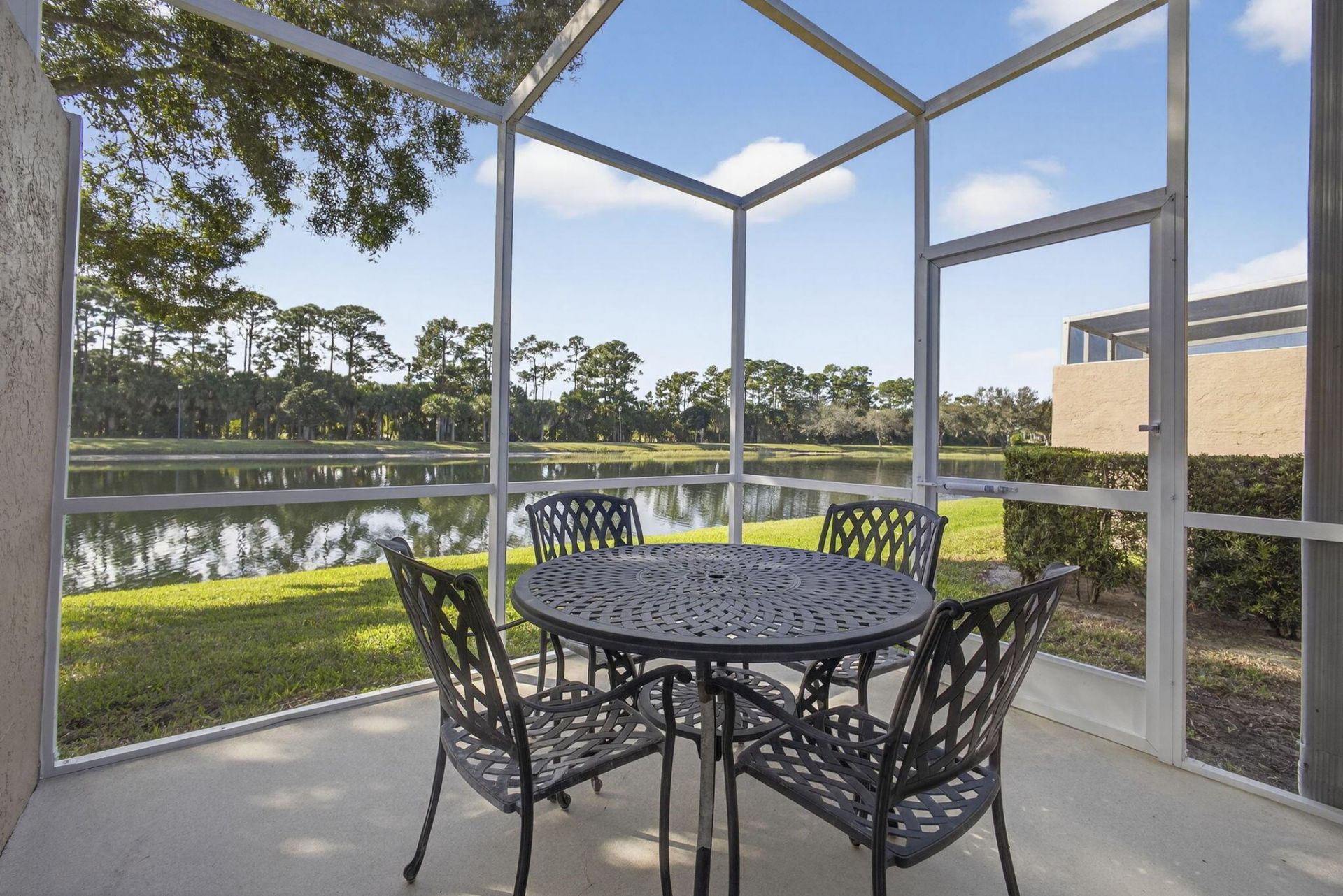 8638 Lineyard Cay, West Palm Beach, FL 33411 Photo