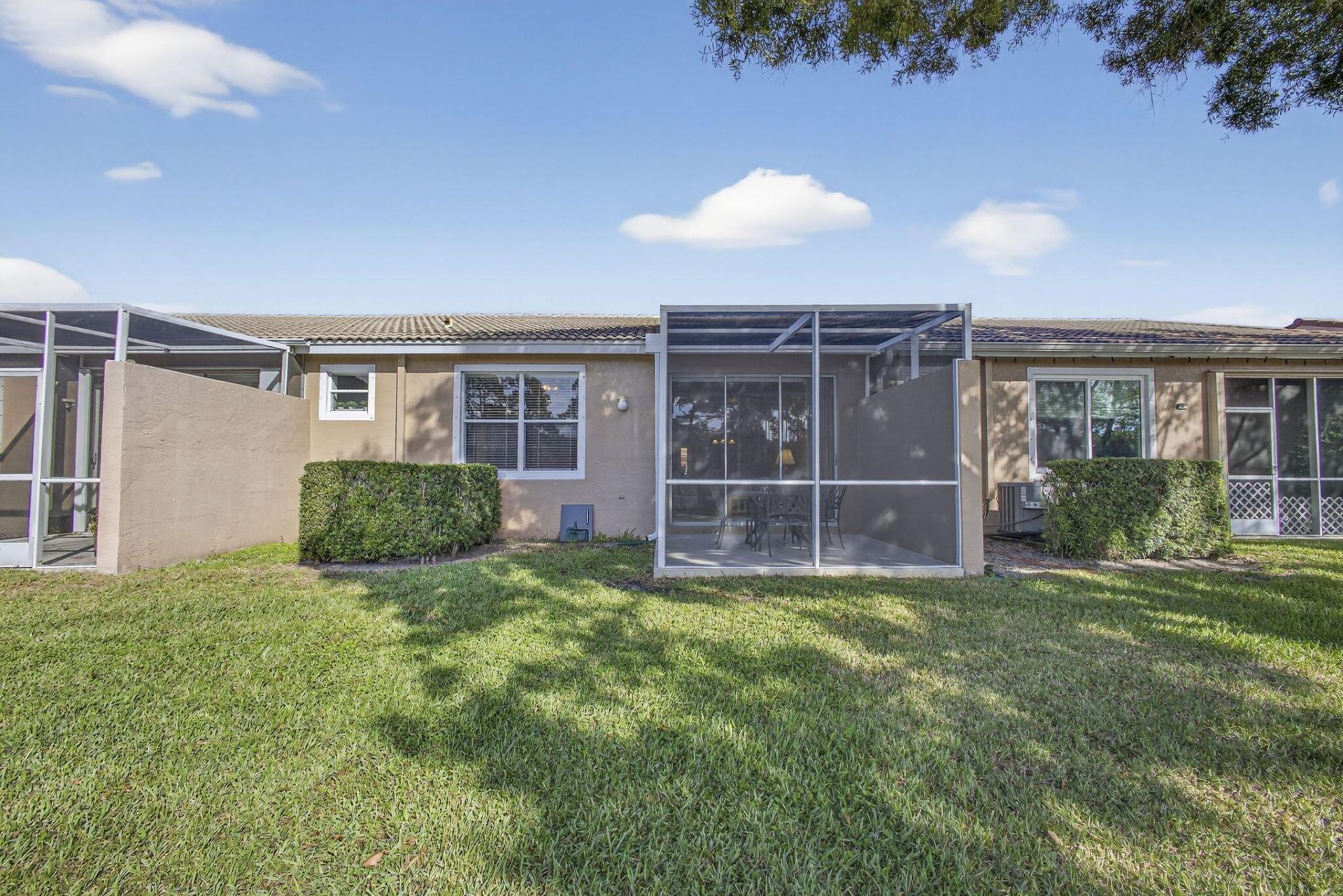 8638 Lineyard Cay, West Palm Beach, FL 33411 Photo