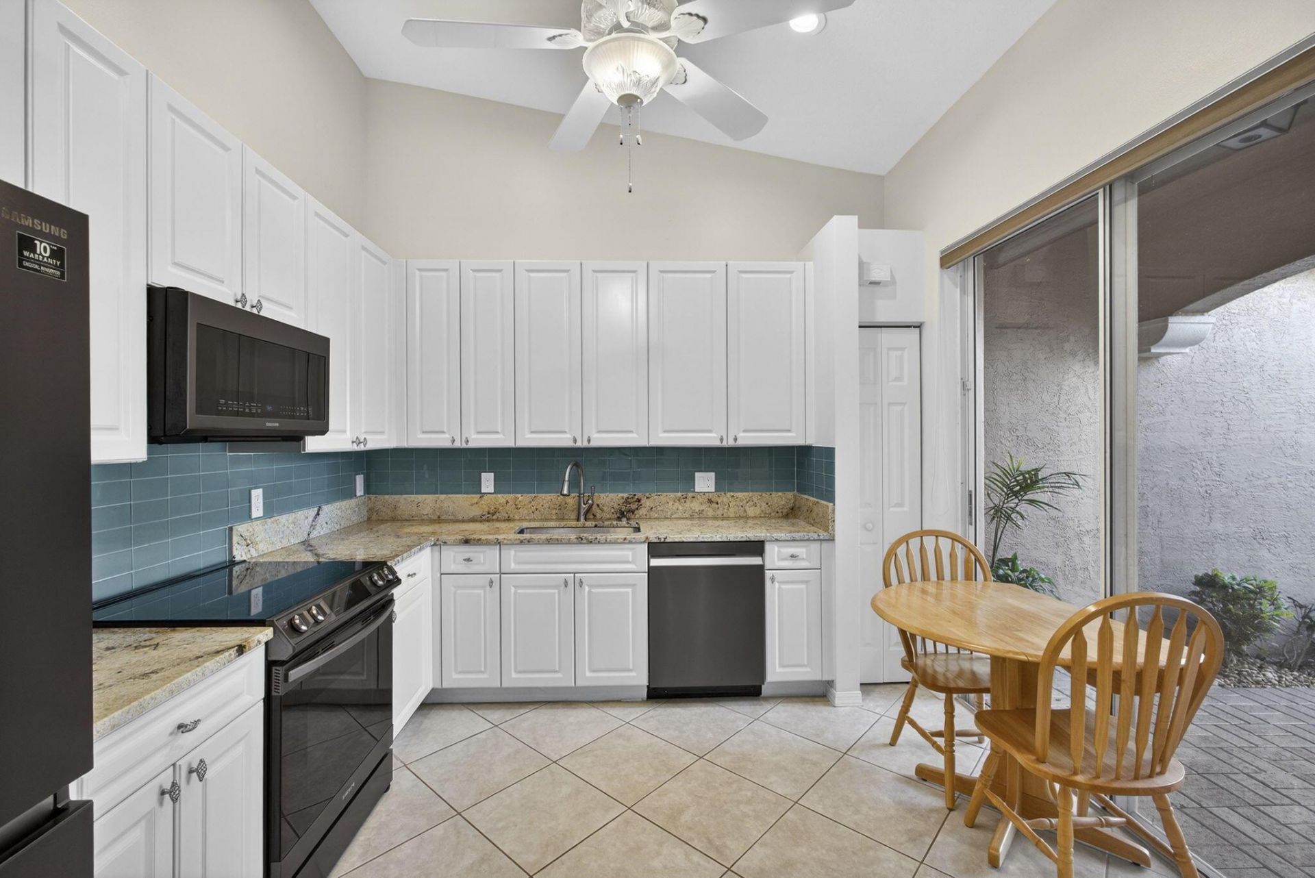 8638 Lineyard Cay, West Palm Beach, FL 33411 Photo