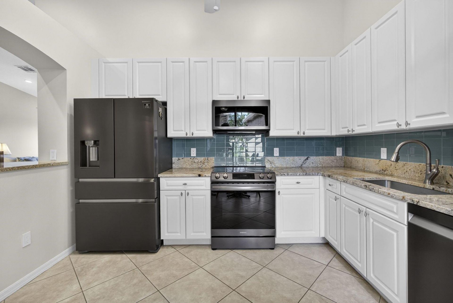 8638 Lineyard Cay, West Palm Beach, FL 33411 Photo