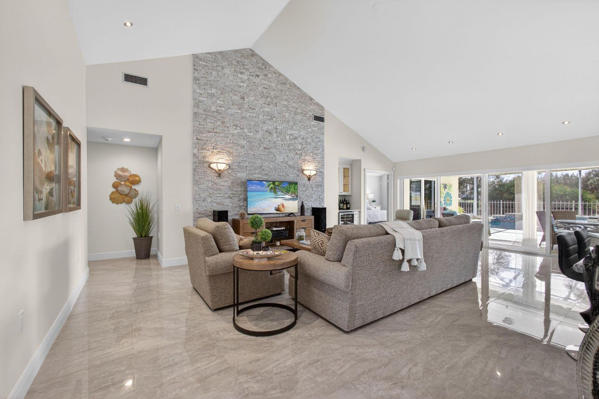 2294 Saratoga Bay Drive, West Palm Beach, FL 33409 Photo