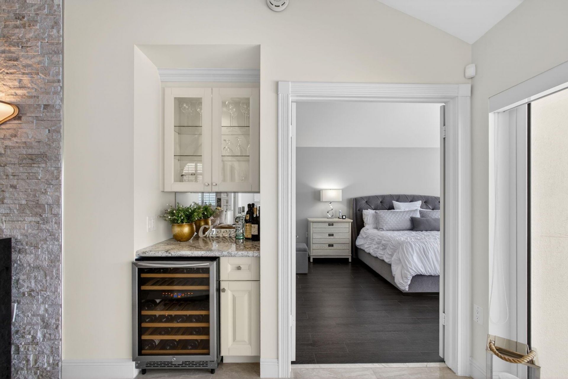 2294 Saratoga Bay Drive, West Palm Beach, FL 33409 Photo