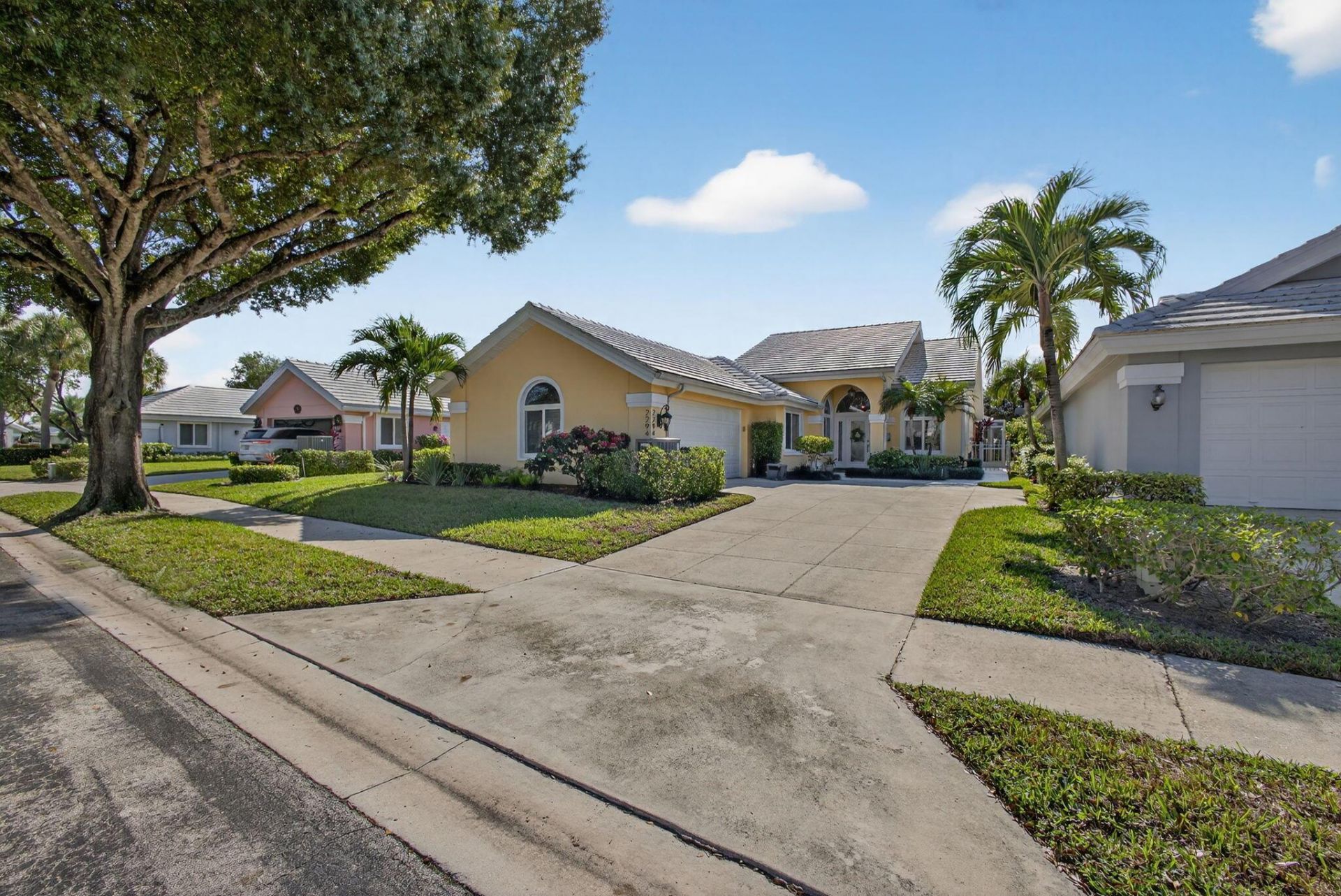 2294 Saratoga Bay Drive, West Palm Beach, FL 33409 Photo