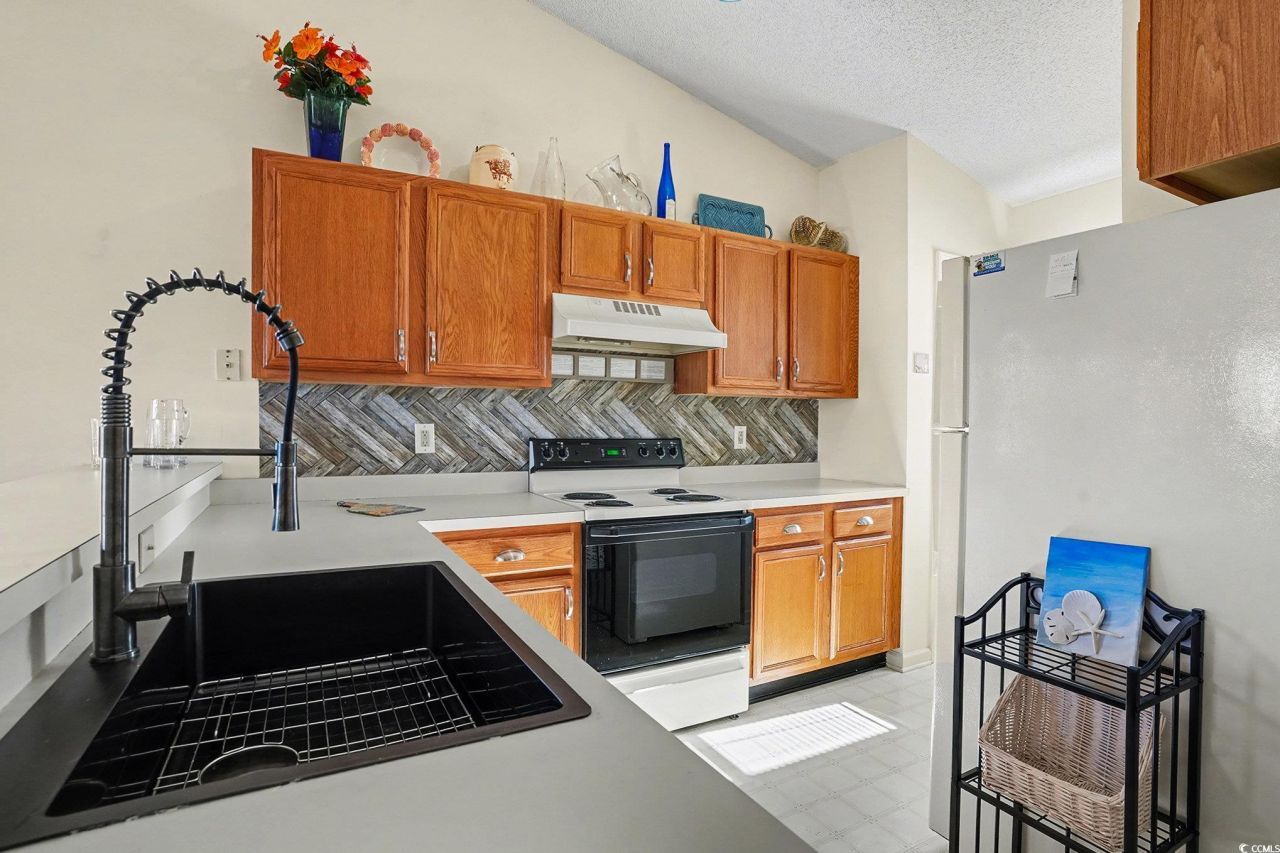 1240 White Tree Ln. Photo 13