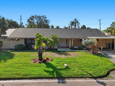 3944 49TH AVENUE S, ST PETERSBURG, FL 33711