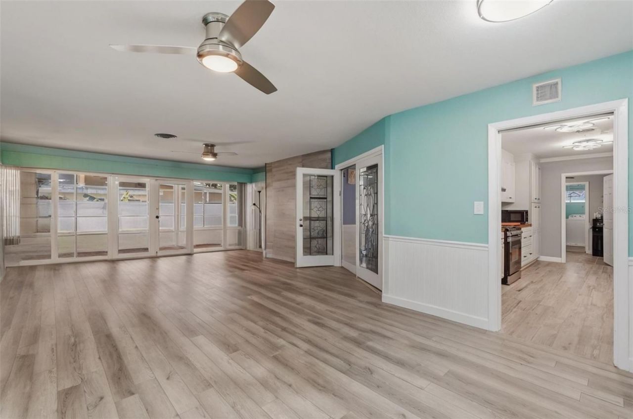 3944 49th Avenue S, Saint Petersburg, FL 33711 Photo