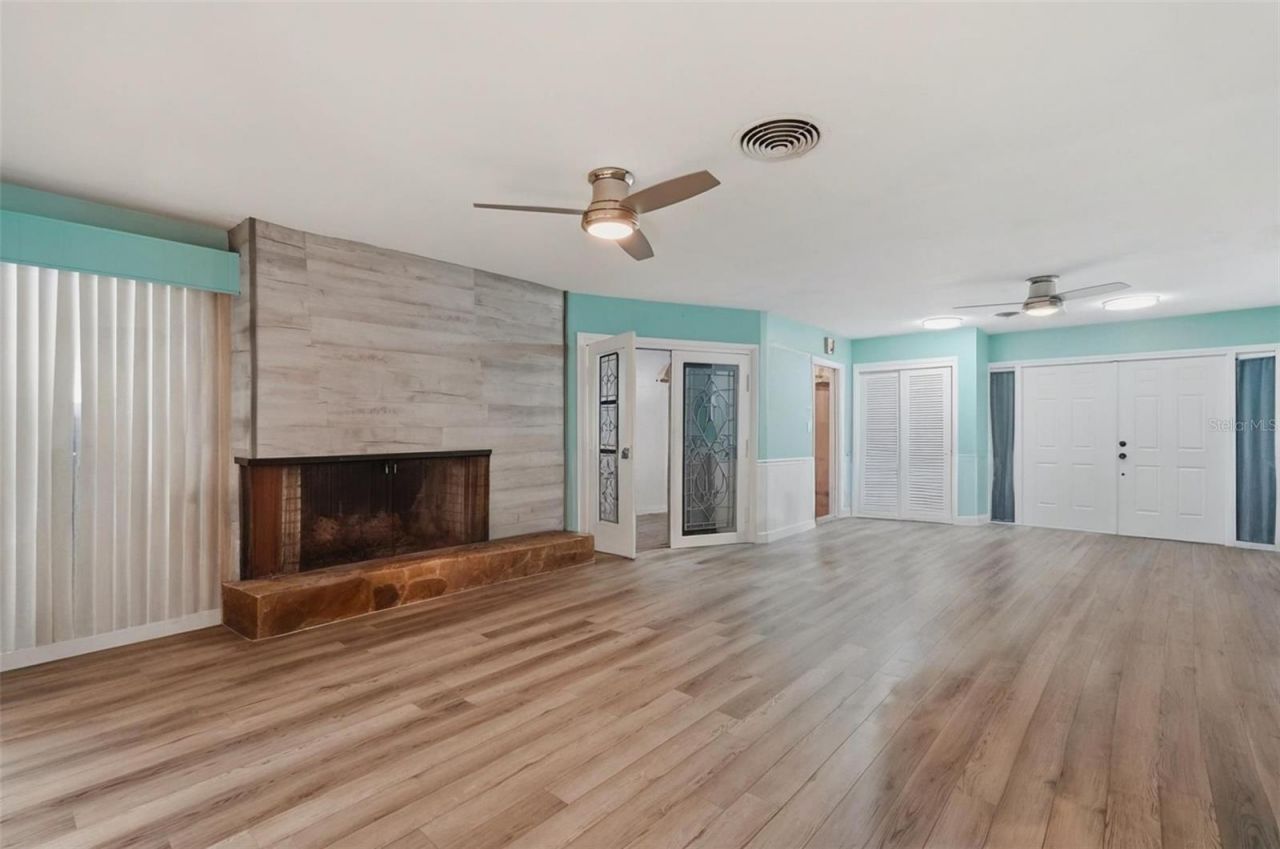 3944 49th Avenue S, Saint Petersburg, FL 33711 Photo