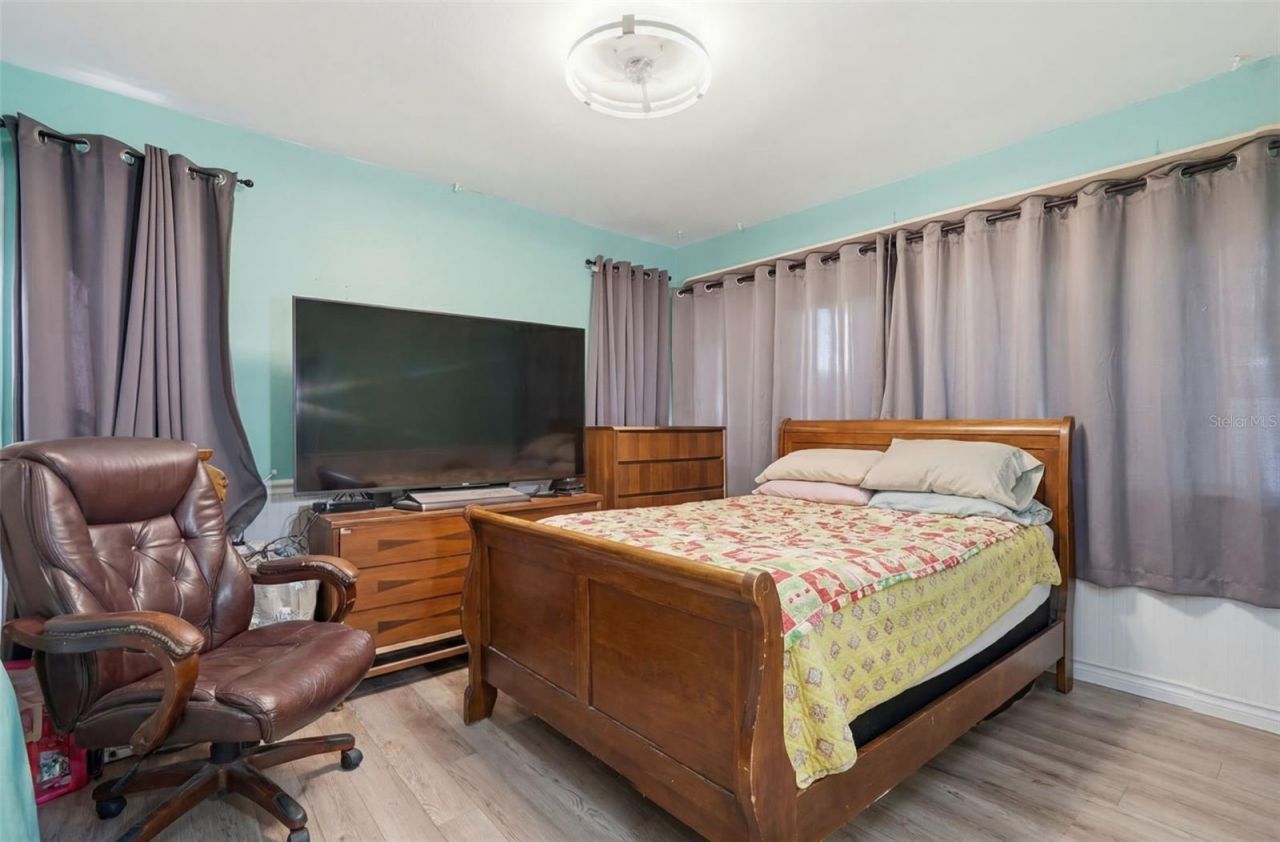 3944 49th Avenue S, Saint Petersburg, FL 33711 Photo