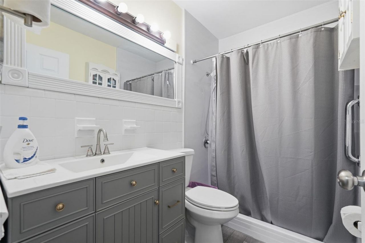 3944 49th Avenue S, Saint Petersburg, FL 33711 Photo