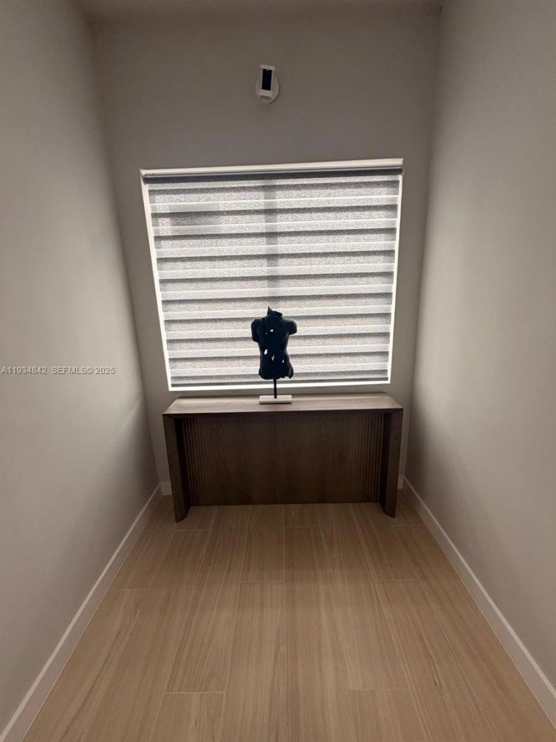 2436 SW 7th St, Unit 3, Miami, FL 33135 Photo