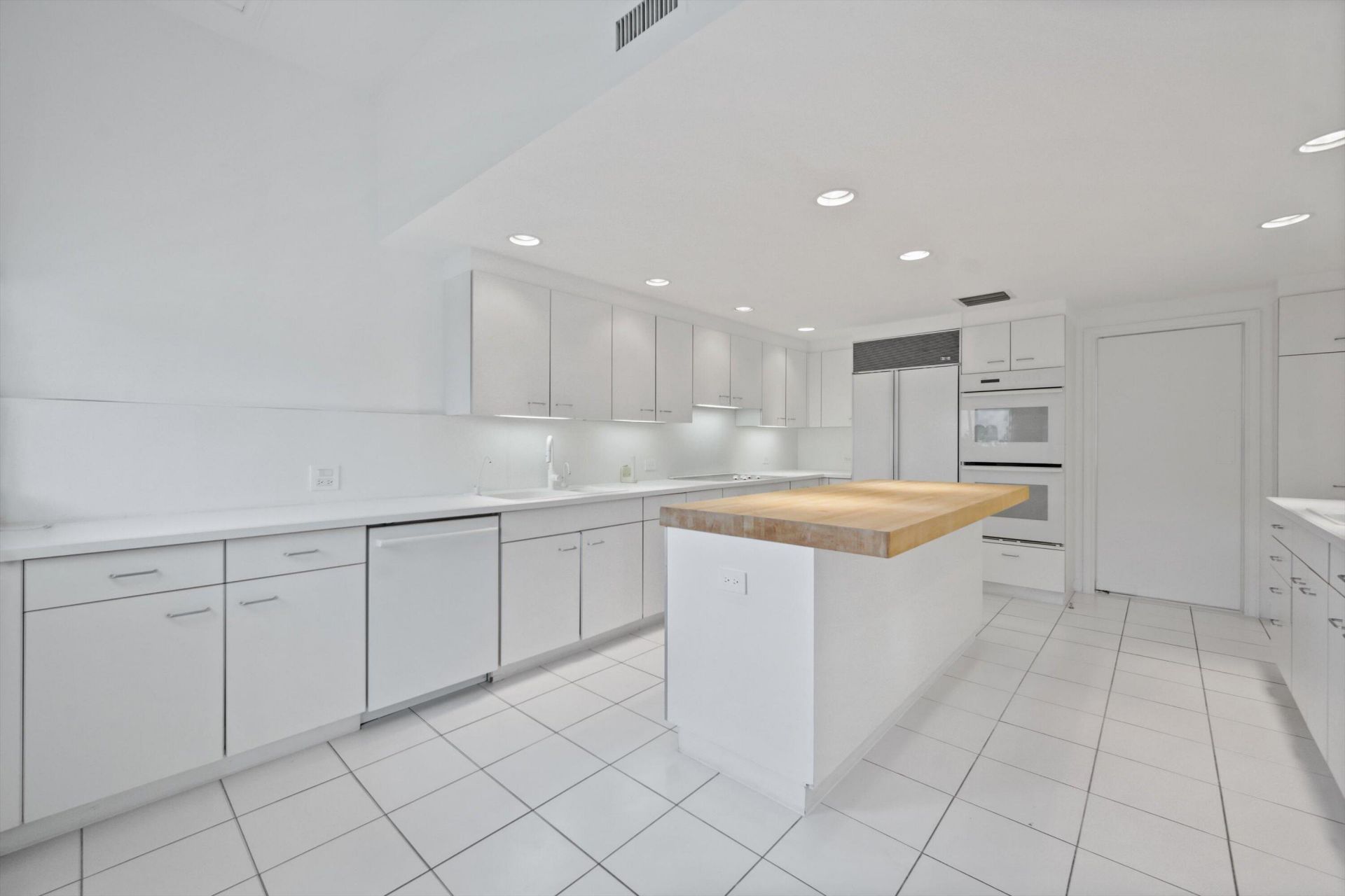 265 Everglade Avenue, Palm Beach, FL 33480 Photo