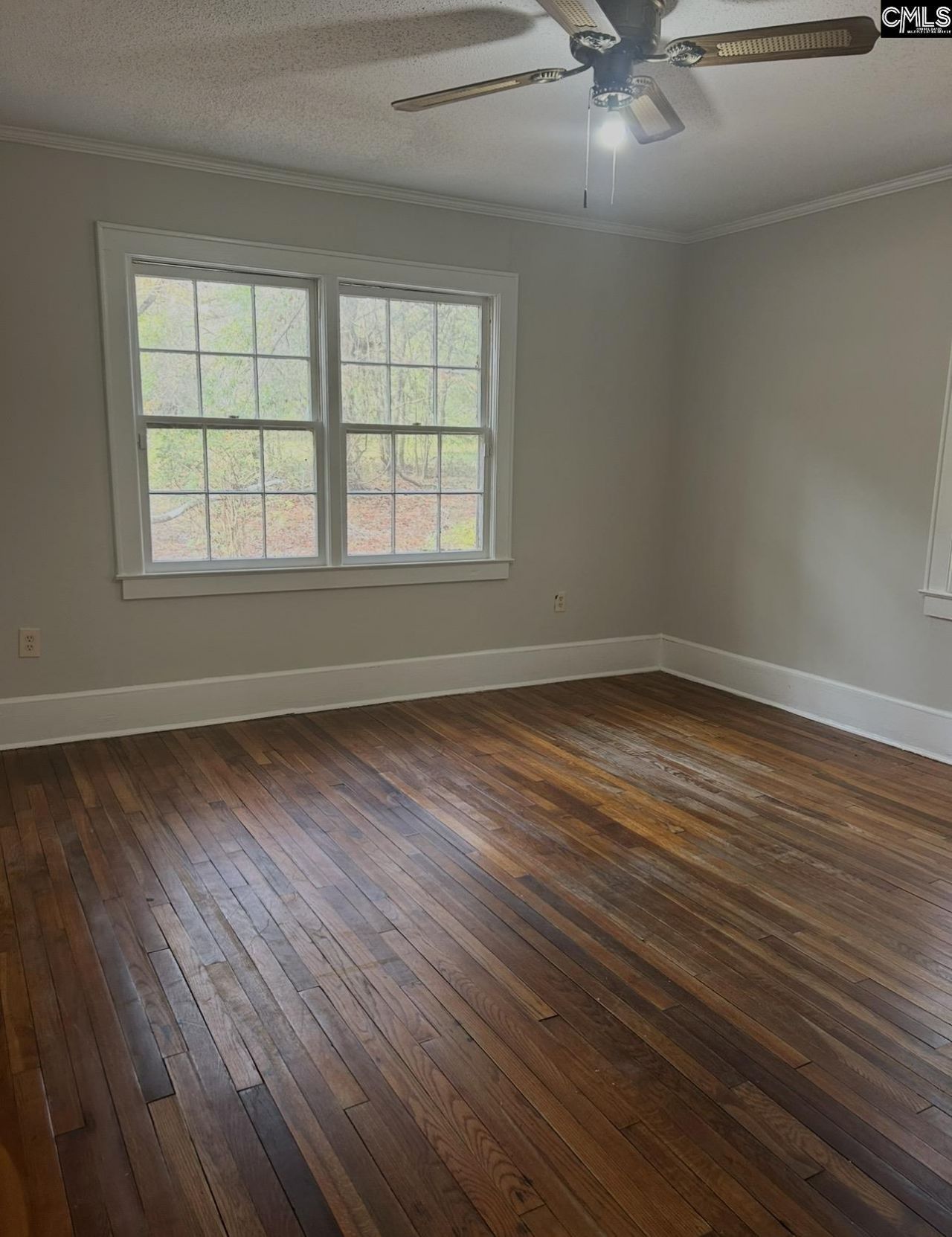 410 Nature Lane Photo 6