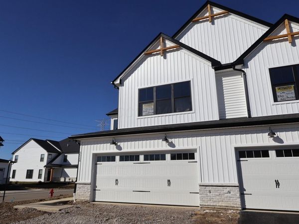 5524 Fawnsbury Court, Powell, OH 43065