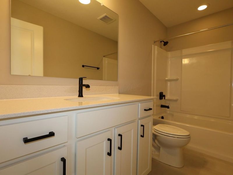 5524 Fawnsbury Court, Powell, OH 43065 Photo 6