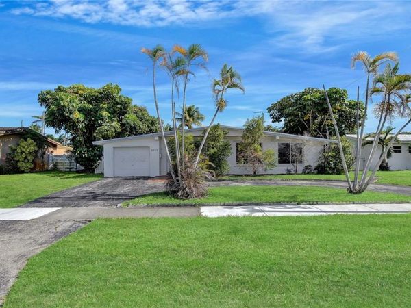 3322 Mckinley St, Hollywood, FL 33021