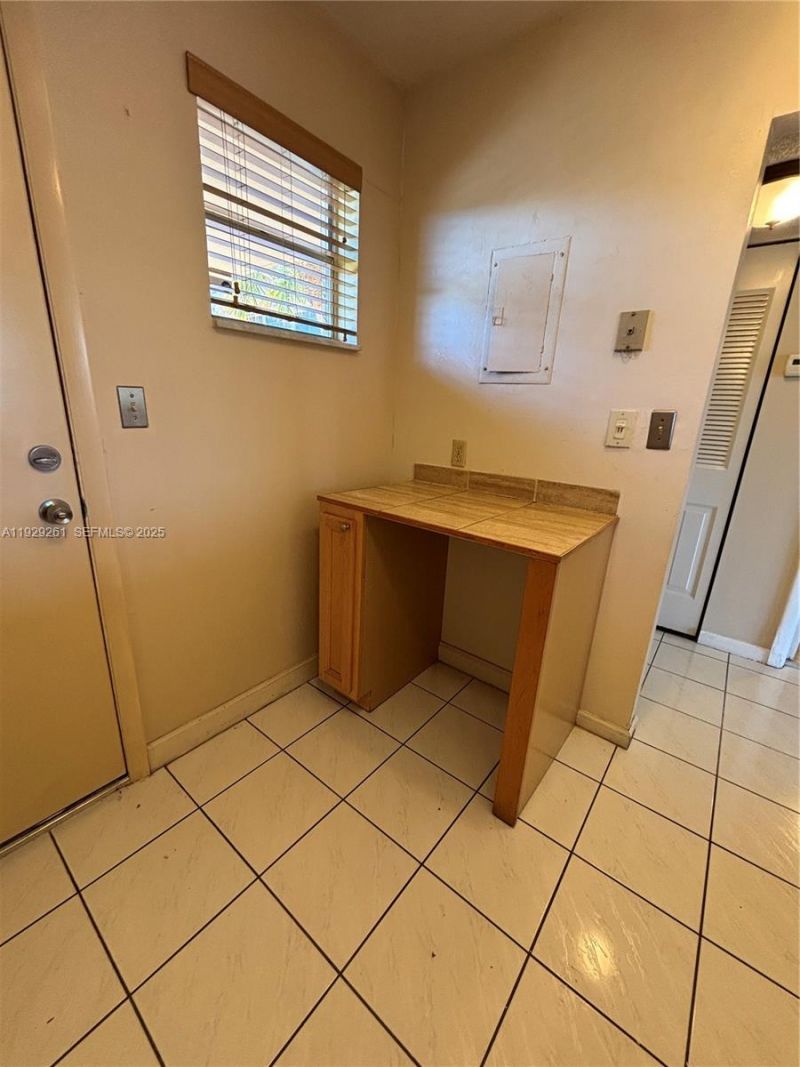 406 NW 68th Ave, Unit 317, Plantation, FL 33317 Photo