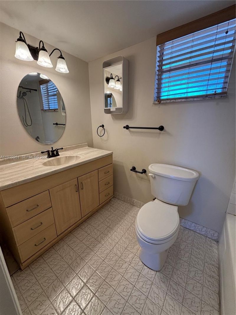 406 NW 68th Ave, Unit 317, Plantation, FL 33317 Photo