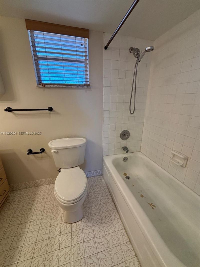 406 NW 68th Ave, Unit 317, Plantation, FL 33317 Photo