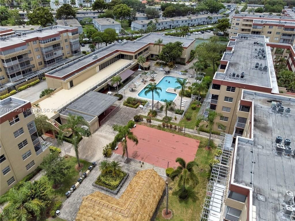 406 NW 68th Ave, Unit 317, Plantation, FL 33317 Photo