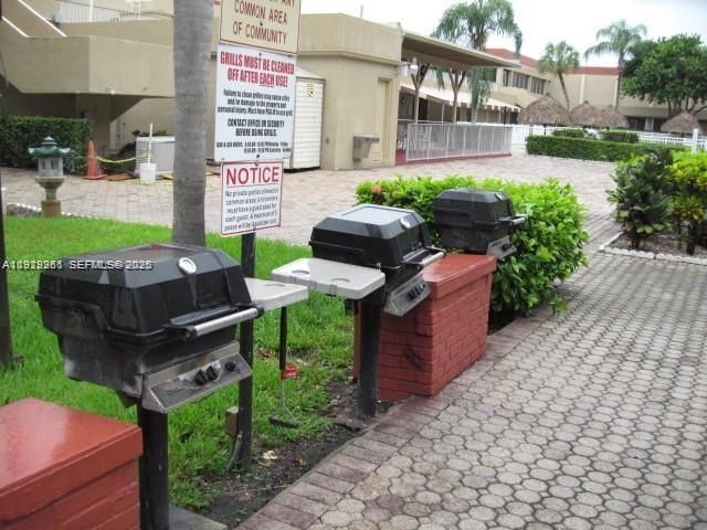 406 NW 68th Ave, Unit 317, Plantation, FL 33317 Photo