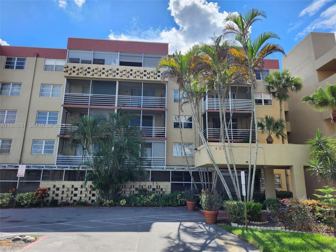 406 NW 68th Ave, Unit 317, Plantation, FL 33317 Photo