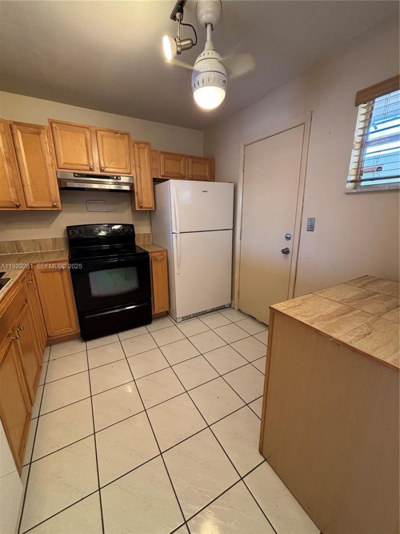 406 NW 68th Ave, Unit 317, Plantation, FL 33317 Photo