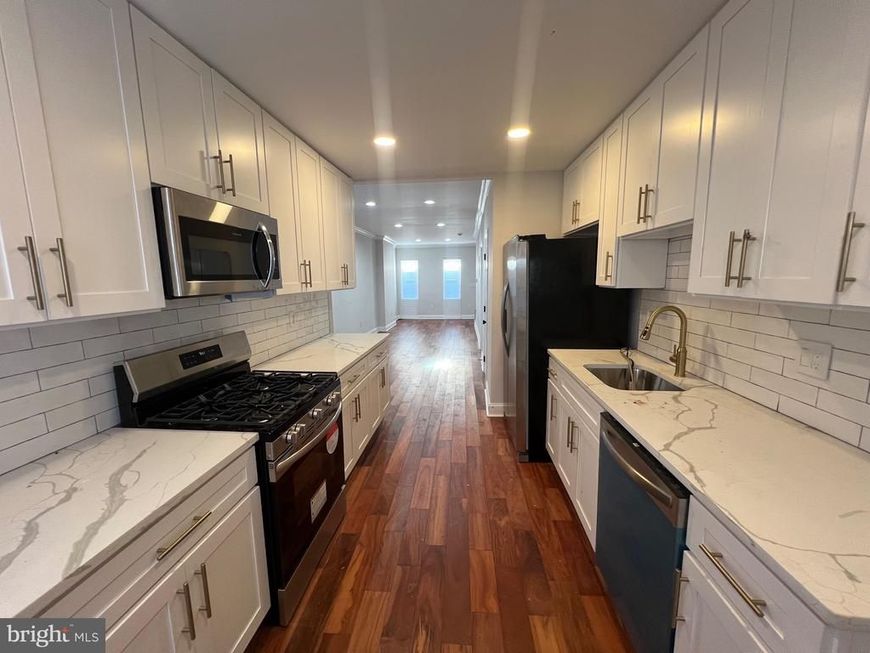 223 N Milton Avenue, Baltimore, MD 21224 Main Photo