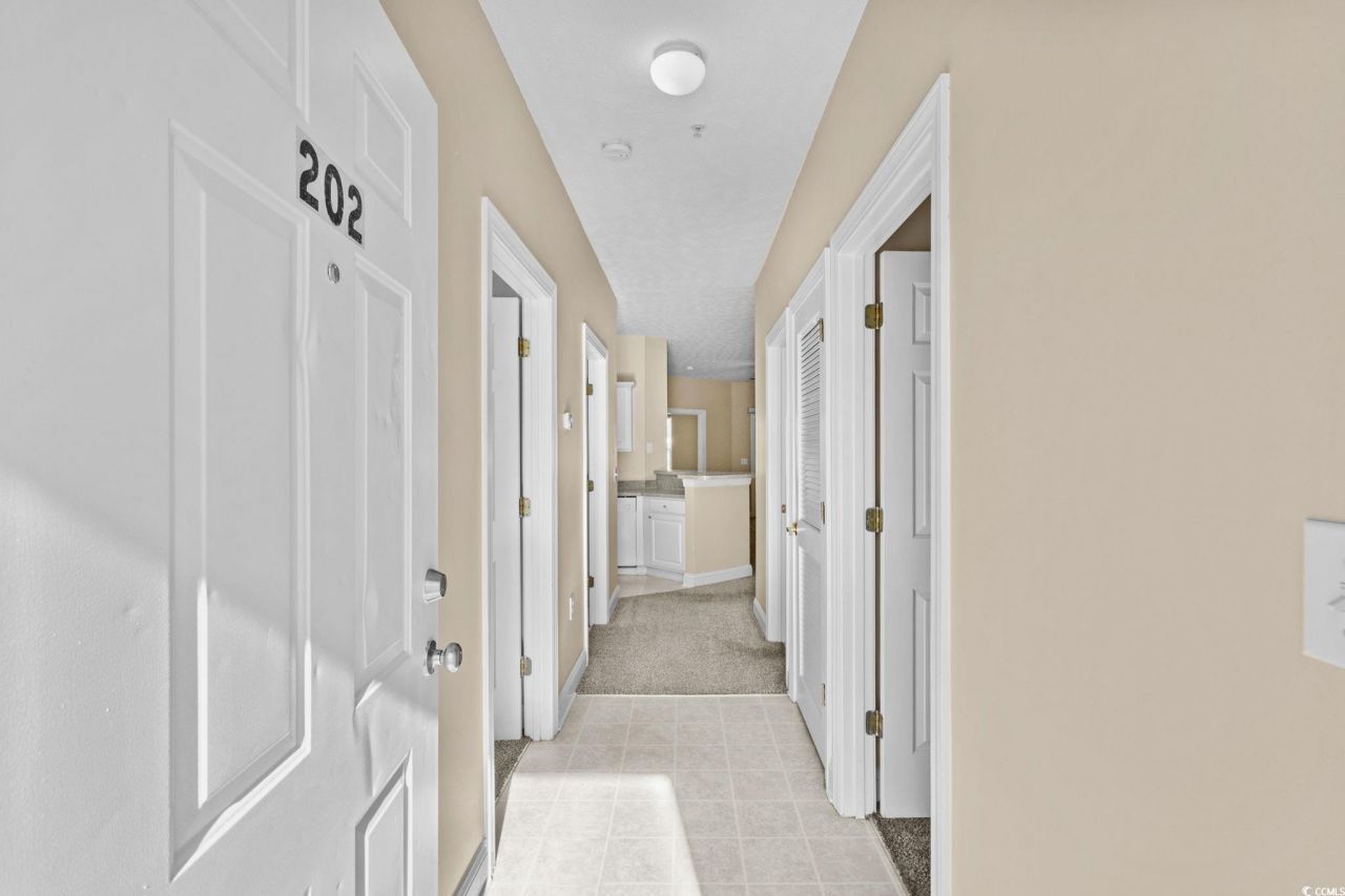 119 Fountain Pointe Ln. Photo 4