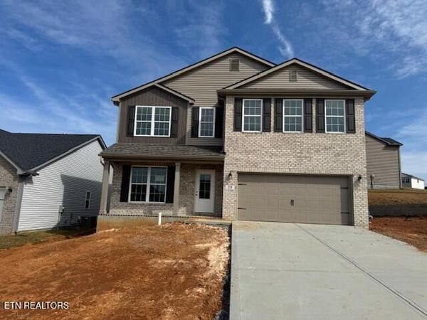 218 Clover Meadow Lane, Maryville, TN 37801
