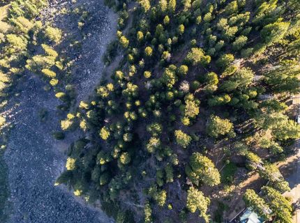 11902 & 11912 Rio Vista Drive, Truckee, CA 96161 Photo