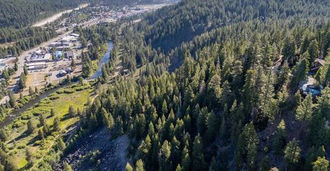 11902 & 11912 Rio Vista Drive, Truckee, CA 96161 Photo