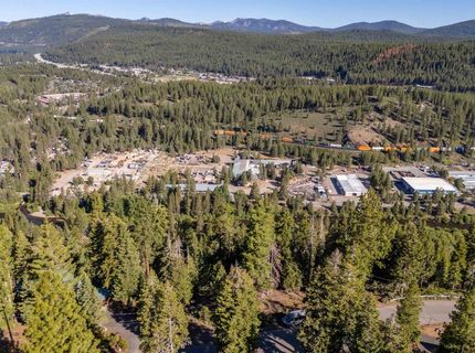 11902 & 11912 Rio Vista Drive, Truckee, CA 96161 Photo