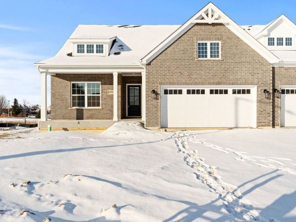 16551 Kayla Drive, Lemont, IL 60439