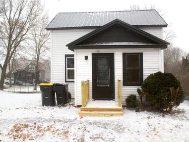 113 1st Street SW, Fairfax, MN 55332