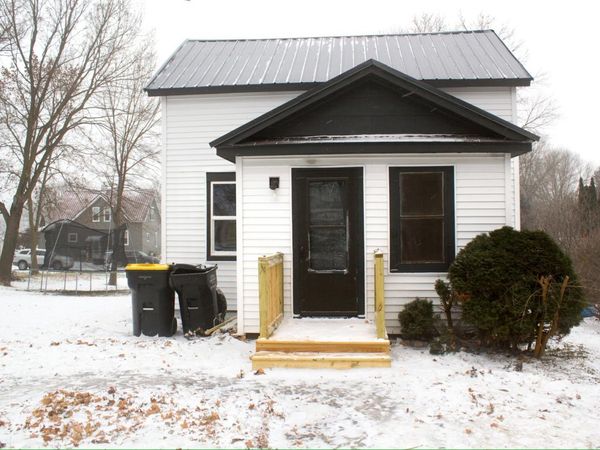 113 1st Street SW, Fairfax, MN 55332