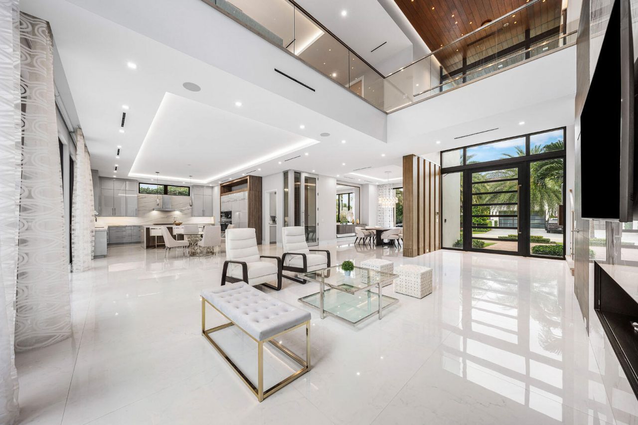 2391 Areca Palm Road, Boca Raton, FL 33432 Photo