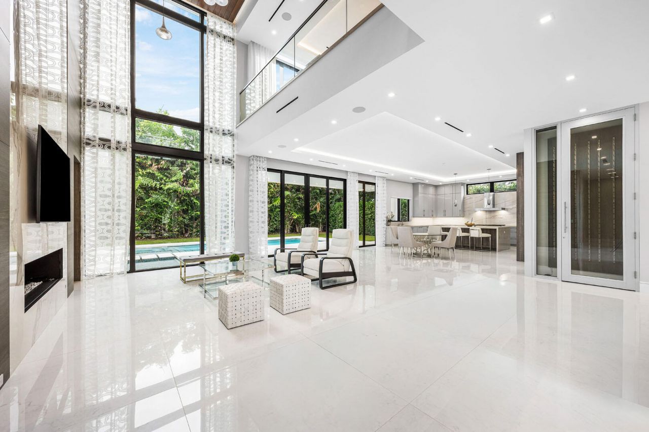 2391 Areca Palm Road, Boca Raton, FL 33432 Photo