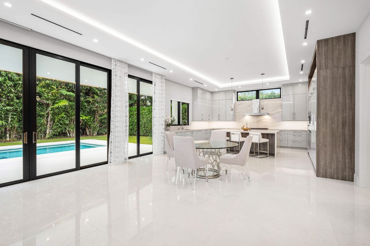 2391 Areca Palm Road, Boca Raton, FL 33432 Photo